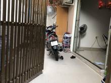 Hình ảnh Nhà nát c4 gần giáo xứ Tân Phú thích hợp xây nhà trọ