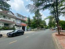Hình ảnh Bán gấp Đất MT Nguyễn Hoàng, Quận 2. (7x20m) giá : 250tr/m2