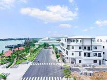 Hình ảnh Nhà phố mặt tiền sông cách chợ Bình Chánh 10km