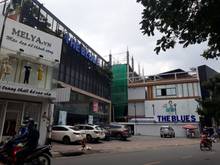 Hình ảnh Chính Chủ Bán Nhà MT Võ Văn Tần, Phường 6, Quận 3. DT: 10x16M.