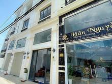 Hình ảnh Hot! Bán rẻ căn nhà đẹp 3 lầu HXH P.Phú Mỹ, Q7.