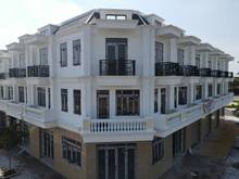 Hình ảnh Gia đình khó khăn cần bán căn góc 2mt KDC Vietsing Phú Chánh, giá TL