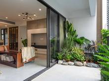 Hình ảnh Bán Trang Chủ MB66.COM / Đăng Ký Tặng 66K The view Riviera Point thiết kế độc đáo 3PN