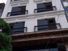 Hình ảnh Cho thuê nhà mặt đường Mạc Thái Tông, 150m2, 8 T+1H, sàn thông