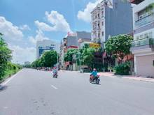 Hình ảnh Mặt Phố Hồng Tiến – Nhà Vị Trí Đẹp – Vỉa Hè – Kinh Doanh Đa Dạng.