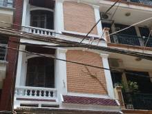 Hình ảnh Nhà ở Trần quốc Hoàn 5 tầng, 7 phòng KK, làm CHDV