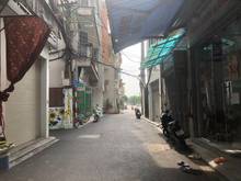 Hình ảnh Bán nhà 3 tầng xây dựng kiên cố tại ngõ 97 Gia Thượng ô tô đỗ cửa.