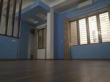 Hình ảnh Cần cho thuê MP Dương Quảng Hàm 95m2 x 5 tầng, lô góc, có thang máy