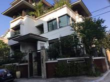 Hình ảnh Gia đình bán Biệt Thự Trung Hoà Nhân Chính DT150m2. MT10m mặt Vươn Hoa