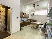 Hình ảnh Nhà Gần Song Hành 2 Lầu 7 Phòng 5x20m - Giá 35 Triệu/Tháng