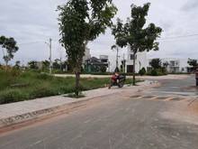 Hình ảnh Bán gấp lô góc đất TC 100m2 -1,8 tỷ gần chợ Bình Chánh, xã Bình Chánh