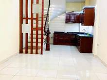 Hình ảnh hà phố Đội Cấn DT 32m2, nhà 4 tầng,mt 4m, ngõ rộng. Giá bán 2.9 tỷ