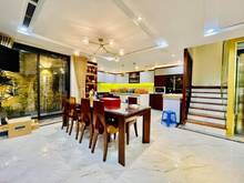 Hình ảnh Bán nhà mặt phố nguyễn văn cừ long biên, vỉa hè 85m2 3 t mt 6m 15 tỷ