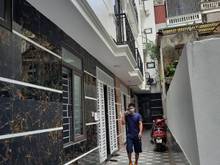Hình ảnh Bán nhà ngõ 22 Tôn Thất Tùng, 5 tầng mới cứng, cách phố 50m, giá 4,2t