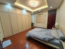 Hình ảnh Siêu hiếm-Nhà Phương Mai 40mx5T-Lô góc 3 mặt thoáng-gần phố kinh doanh