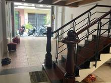 Hình ảnh Nhà hẻm ô tô 4x18m 1 trệt lửng 2 lầu ST: 5P 4WC, full máy lạnh.