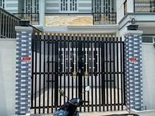 Hình ảnh Chính chủ bán gấp căn nhà 1 trệt 1 lầu 3 phòng ngủ, 2 nhà vệ sinh, SHR