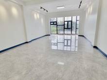 Hình ảnh Cho thuê nhà mới đường lê quang định, gần phan đăng 5x20 1 trệt 5 lầu