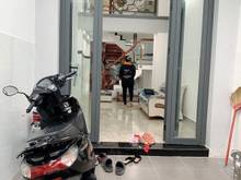 Hình ảnh Bán nhà Hẻm Xe Hơi Đường CMT8, Tân Bình, Giá Rẻ , 48m2, 3 lầu, 3 Phòng