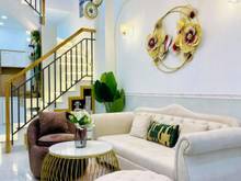 Hình ảnh Bán nhà ngộp Quận 10 40m2 giá rẻ chỉ 5 tỷ hẻm xe hơi