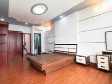 Hình ảnh cho thuê nhà đường Tiền Giang, Tân bình, 3 lầu trống suốt