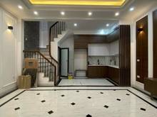 Hình ảnh Đông ngạc 5 tầng ô tô đõ cổng 2.8 tỷ