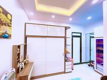 Hình ảnh Thang máy chờ sẵn - Nhà lô góc - Ô tô đỗ cửa