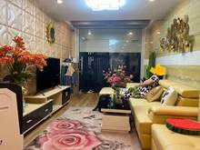 Hình ảnh Bán Nhà Hẻm Đường Trần Hưng Đạo, Quận 1,Giá Rẻ, 32m2, 5 Lầu, 2 PN