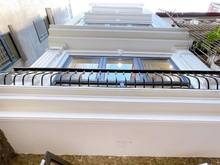 Hình ảnh Bán nhà gần hồ dắc di dt43m2x5t, ngõ nông gần mọi tiện ích.
