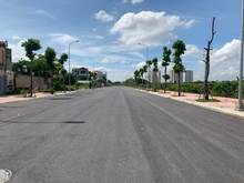 Hình ảnh Bán gấp lô đất thổ cư đường 25m khu đất đấu giá Cự Khối, 46m2 view hồ
