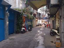 Hình ảnh Nhà Cách Mạng Tháng 8, Quận 10, hẻm xe hơi, 1 đời chủ, dt 35m2 nở hậu.