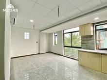 Hình ảnh Phòng 30m2 có cửa sổ to, thoáng ngay Thống Nhất - Nguyễn Văn Lượng