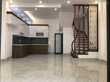 Hình ảnh Bán nhà mới tinh Lạc Long Quân,6 tỷ 450 triệu, 45m2 x 5T tầng cực đẹp,