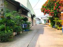 Hình ảnh Bán nhanh căn nhà 1 lầu hẻm 704 Hương Lộ 2, dt: 88m2, giá: 4,8 tỷ.