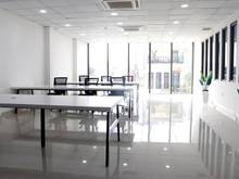 Hình ảnh Cho Thuê Nhà Lam Sơn  , P2, Q.Tân Bình, DT: 7x20m, Hầm trệt 4 lầu