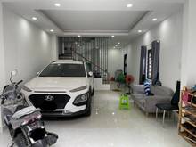 Hình ảnh Bán nhà hẻm xe hơi đường Lê Văn Sỹ Quận 3 , Xe hơi đậu trong nhà.