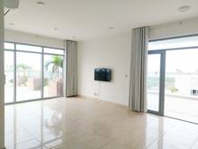 Hình ảnh Cho thuê Penthouse có sân vườn rộng tại C/cư Luxgarden Quận 7