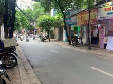 Hình ảnh Mặt phố Nguyễn Ngọc Nại diện tích 63m xây 5 tầng vỉa hè rộng.