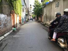 Hình ảnh Chị tôi cần bán mảnh đất đẹp 60m mặt tiền hậu 4,5m cách phố Nguyễn Lam