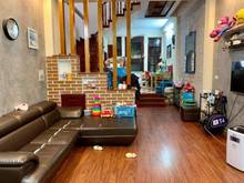 Hình ảnh Bán Nhà Đẹp Tôn Đức Thắng - 20m Ra Phố - DT50m2 - Ngõ Cực Nông.