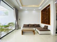 Hình ảnh Cho thuê nhà đẹp giá rẻ có sân ô tô khu Nam Việt Á gần sông Hàn