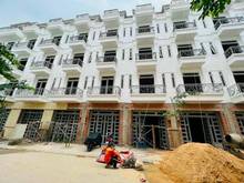 Hình ảnh NGỘP TIỀN CẦN BÁN GẤP nhà chính chủ hẻm xe hơi Quận 12
