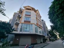 Hình ảnh Cần cho thuê 172 Lạc long quân, căn góc 5 tầng, thang máy full nội th