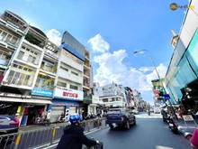 Hình ảnh Cho thuê Nguyên căn mặt tiền Hai Bà Trưng P8 Quận 3