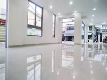 Hình ảnh Góc 2MT Công Chúa Ngọc Hân-Huyện Toại Q11 6x13m 2L 12.3 tỷ