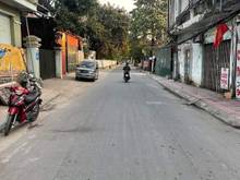 Hình ảnh Siêu rẻ - Bán đất mặt ngõ 565 Bát Khối, ô tô tránh, vỉa hè KD, 50 tr/m