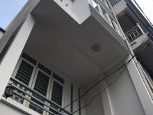 Hình ảnh Cần bán gấp nhà ngõ 81 Lạc Long Quân 5.2 tỷ , 45mx4T ,Mới sđcc