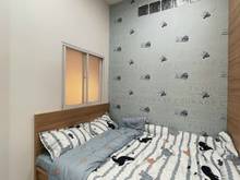 Hình ảnh Bán gấp nhà Lạc Long Quân Tân Bình, hẻm xe hơi, 50m2, 3tầng, chỉ 5 tỷ1