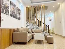 Hình ảnh 3.9 tỷ! Nhà cực đẹp gần Ngã Tư Sở, 39m2, 3 ngủ full nội thất điều hoà.