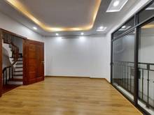 Hình ảnh Nhà mới đẹp - 5 tầng long lanh - nột thất đẳng cấp - nhỉnh 4 tỷ